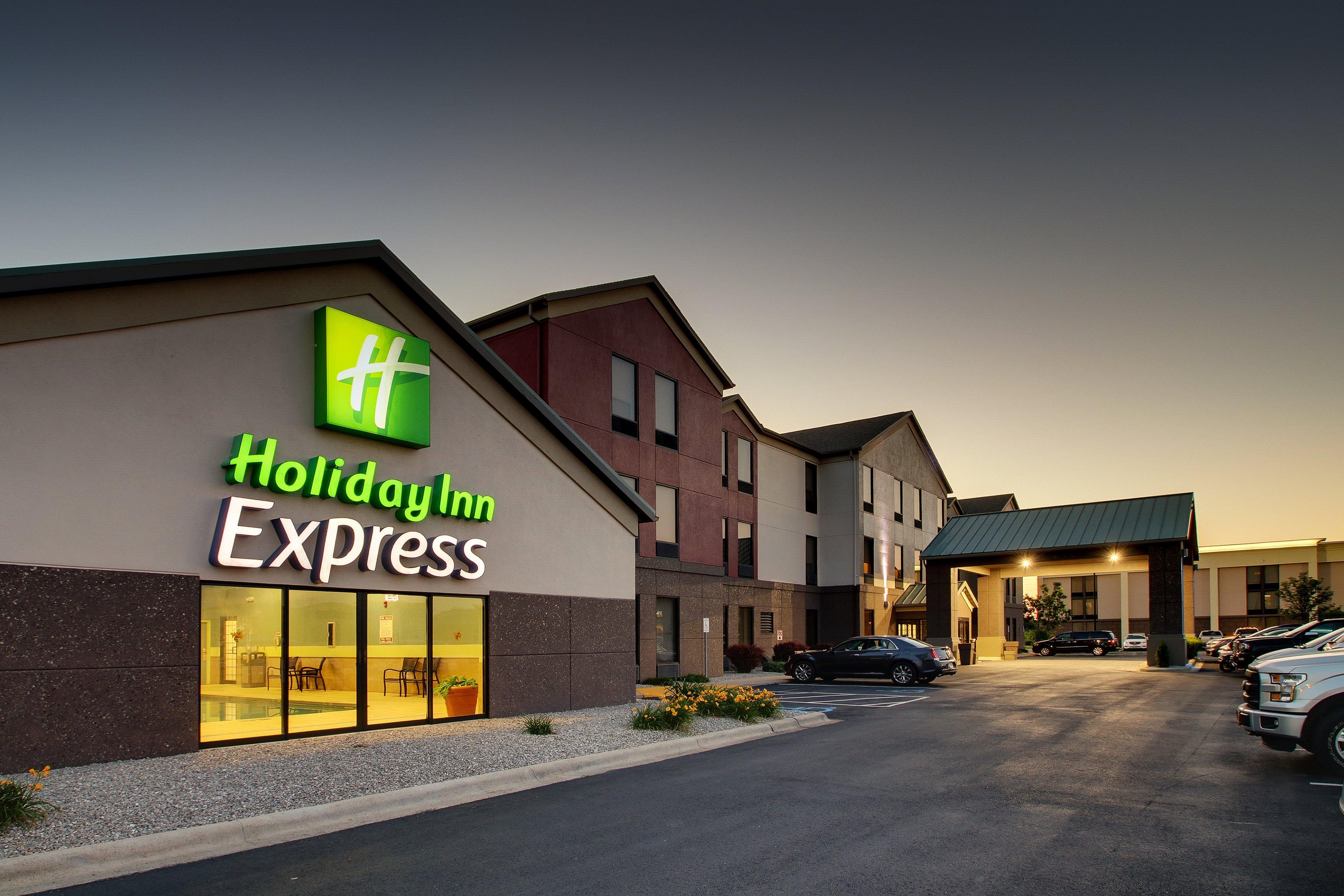 Holiday Inn Express Hotel & Suites Lebanon By Ihg Екстериор снимка